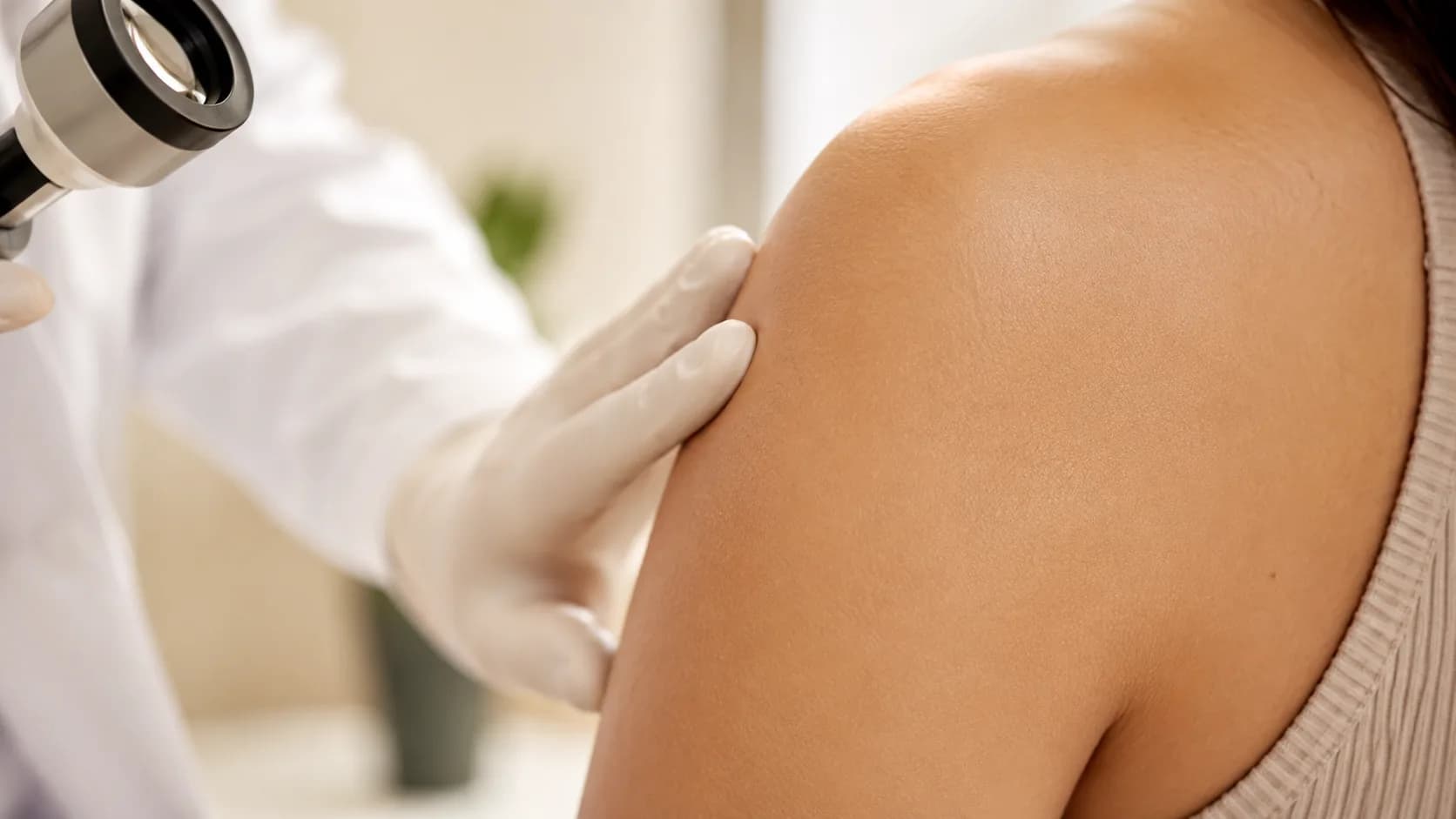 Consultație dermatologică de primă intenție — evaluare online online consultation